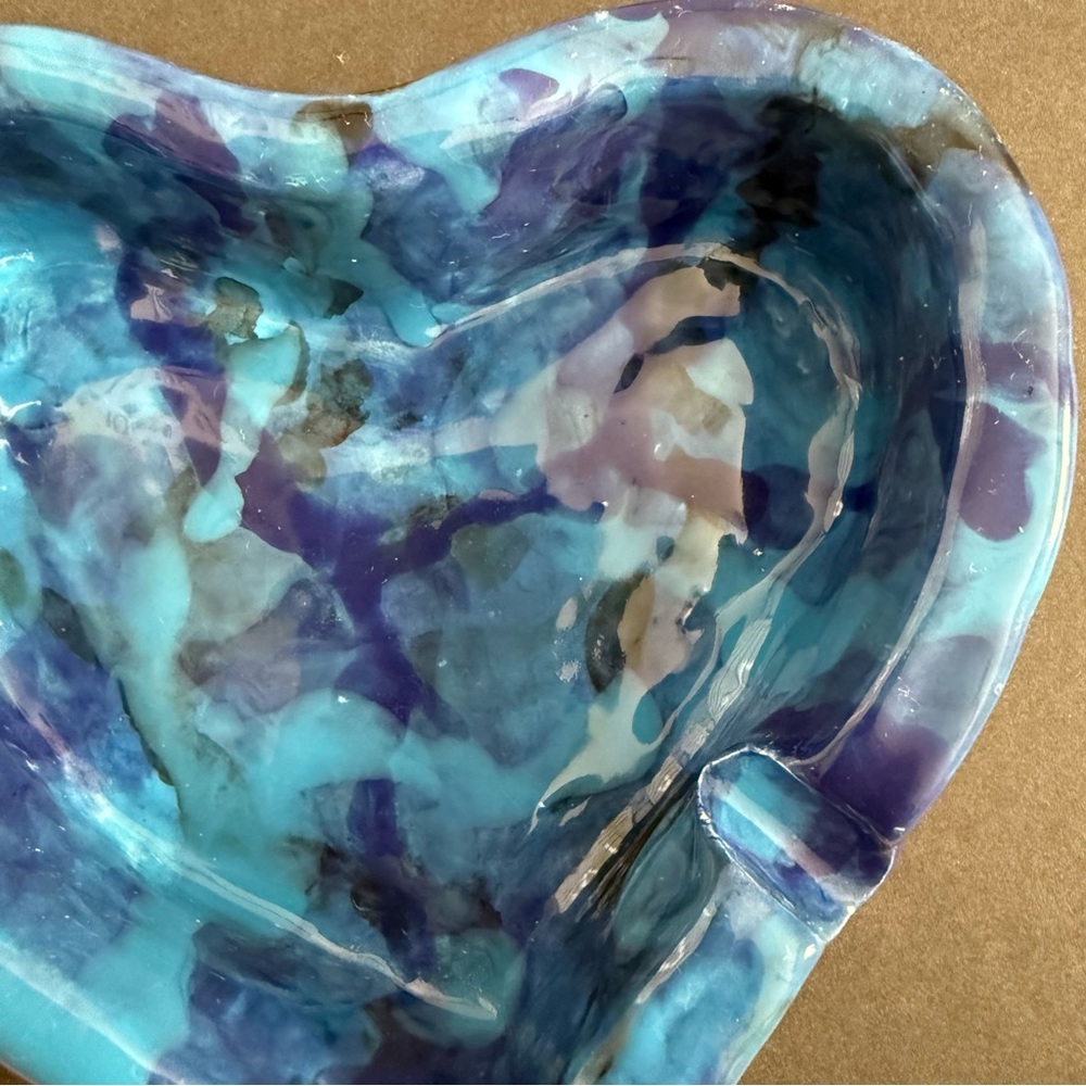 Vibrant Heart-Shaped Blue multicolor Ceramic Ashtray - Picture 11 of 11